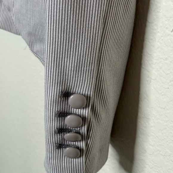 Amanda & Chelsea Pinstripe Blazer - Gray and White Small - Picture 3 of 5